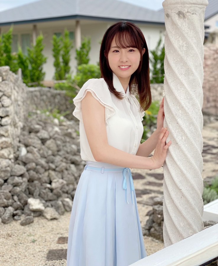 美麗才女！  E罩杯美少女氣象預報員「白坂美杏」出道！全裸報氣象福利狂吸上千粉絲！