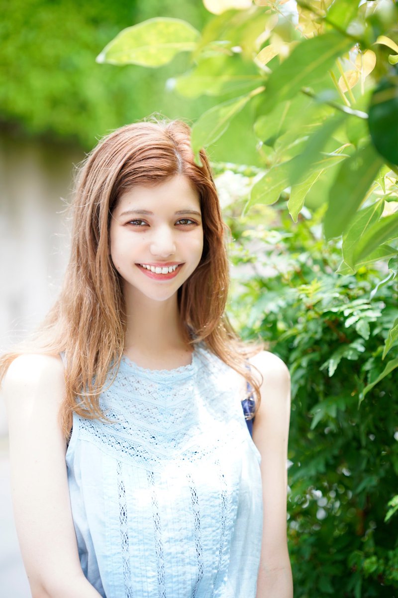 7頭身！  F罩杯白皙日美混血兒「蘿琳花戀」出道！