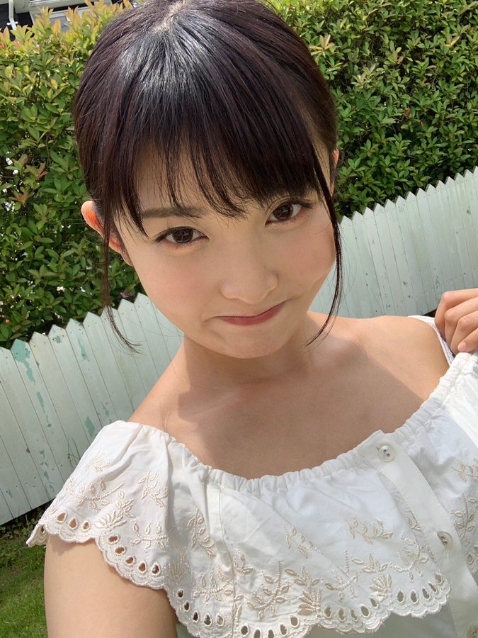 童顏巨乳！  20歲E罩杯苗條美少女「堀沢茉莉」看完啟蒙回不去了、本月底出道！