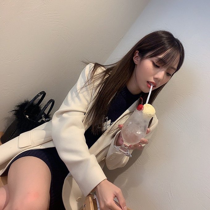 宛若真人娃娃！  B罩杯微乳天然美少女「福田桃」本月出道！推特上千追蹤醞釀人氣！