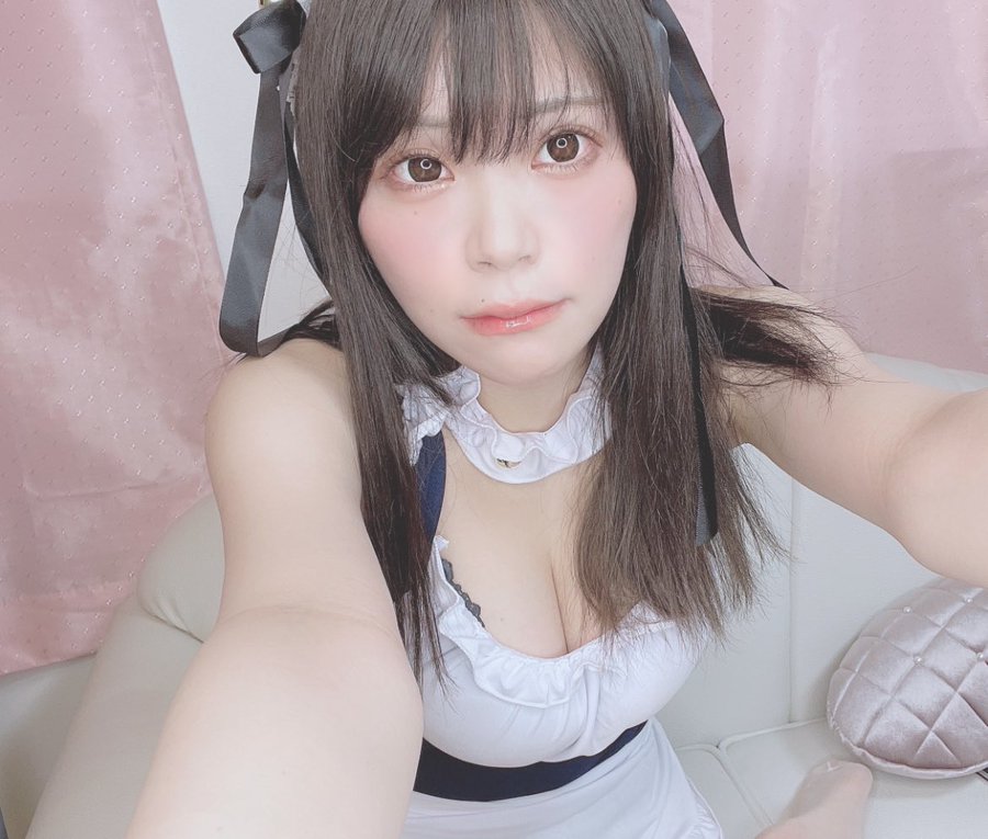 氣質巨乳！  F罩杯火辣美女「都久井莉緒」出道！