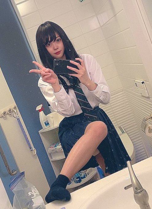 168公分長腿！  E罩杯美少女「乃木野野花」是半年前那位藥學系女大學生！