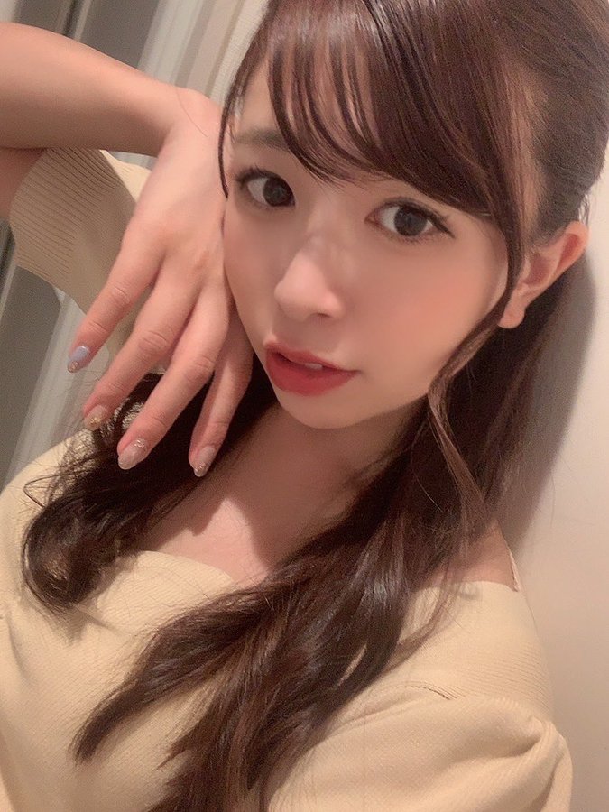 笑容逐漸母湯！  F罩杯美麗地方太太「弘中優」出道全因和老公房事歸零！