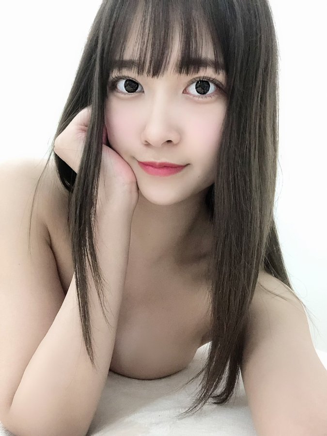 暗吐苦水！  C罩杯前偶像美少女「南乃空」推特/IG雙雙破萬追蹤、被雙親痛罵工作像OO！