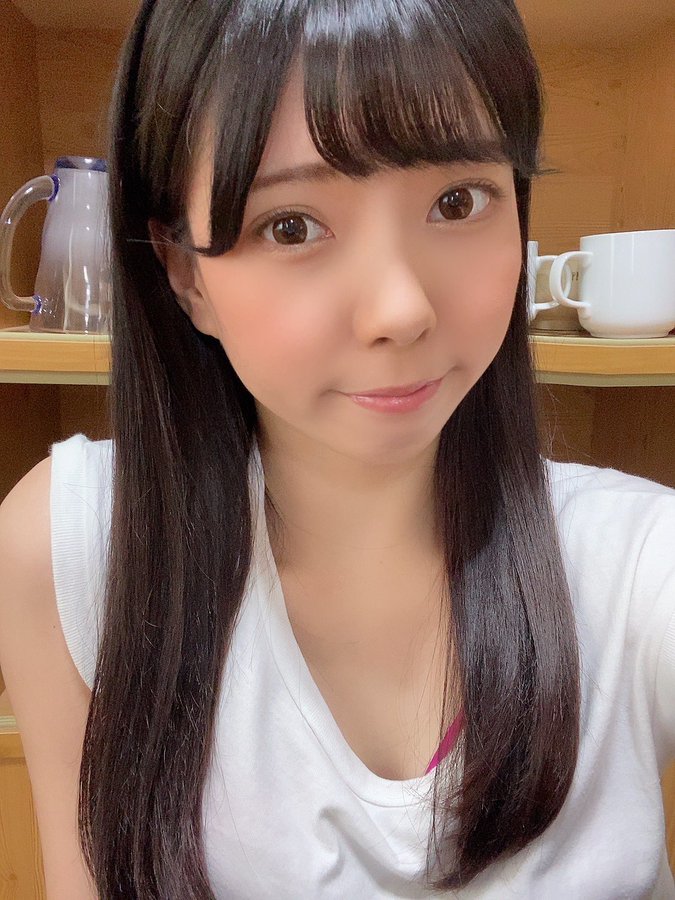 性感甜美！  D罩杯美乳素人「花井滴」推特除了福利美照還有小寵豬！