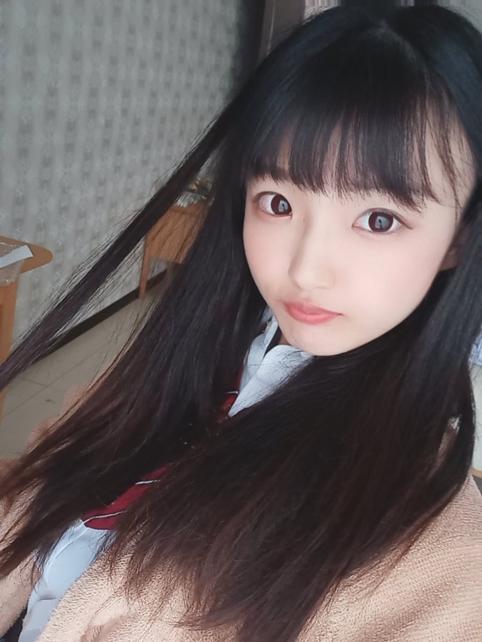 性感單眼皮！雪白F罩杯纖細美少女「夏愛梓」移籍事務所改名再戰！