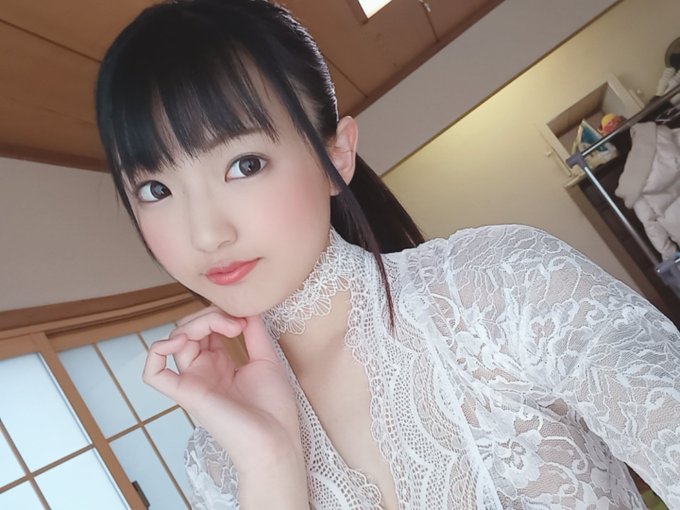 性感單眼皮！雪白F罩杯纖細美少女「夏愛梓」移籍事務所改名再戰！