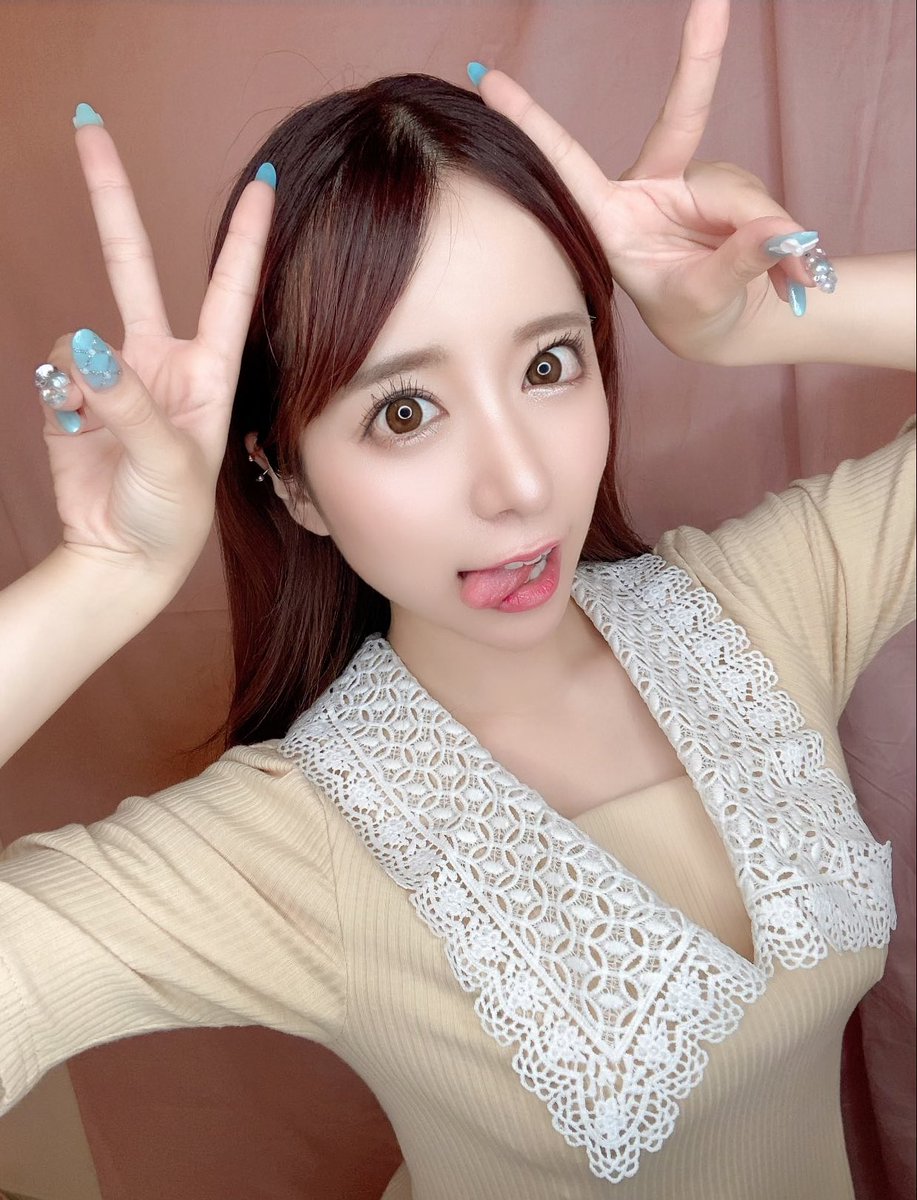 悲報！  E罩杯小島南鐵粉「初美鈴」出道4週年宣布今冬退場！募資計畫能共遊迪士尼！