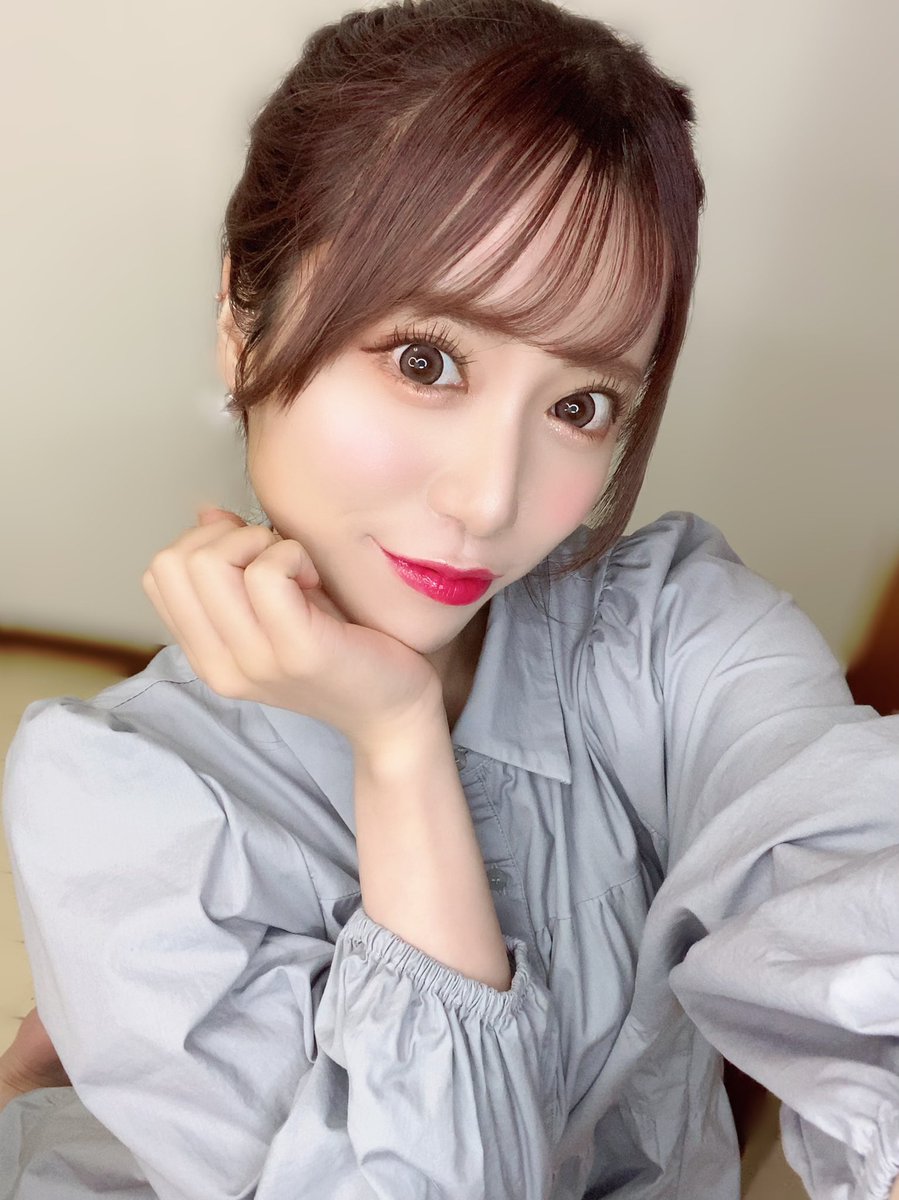 悲報！  E罩杯小島南鐵粉「初美鈴」出道4週年宣布今冬退場！募資計畫能共遊迪士尼！