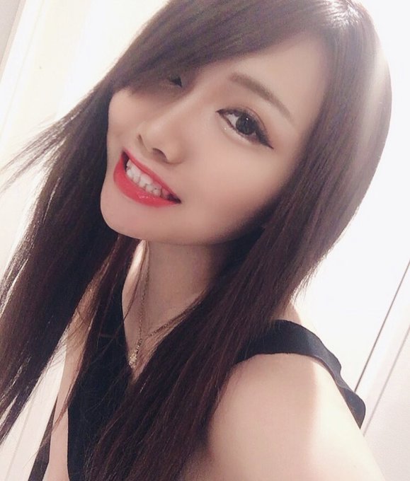 害羞卻好色！  G罩杯火辣酒吧店員「寺田心乃」出道！