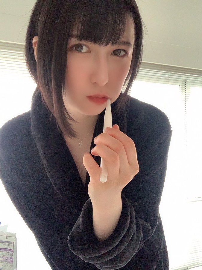 北歐血統！微乳瑞典混血新人「乃愛宇伊香」出道！