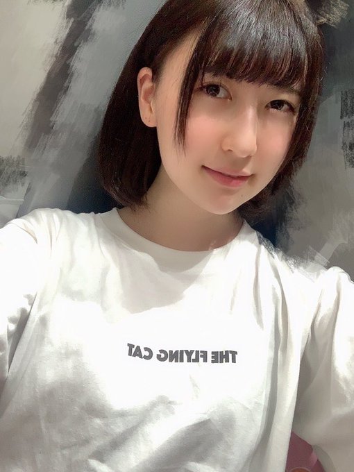 北歐血統！微乳瑞典混血新人「乃愛宇伊香」出道！