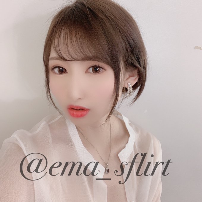 黃金比例！  G罩杯魔鬼身材大姊姊「岸繪麻」出道！從實習演員跳槽界！