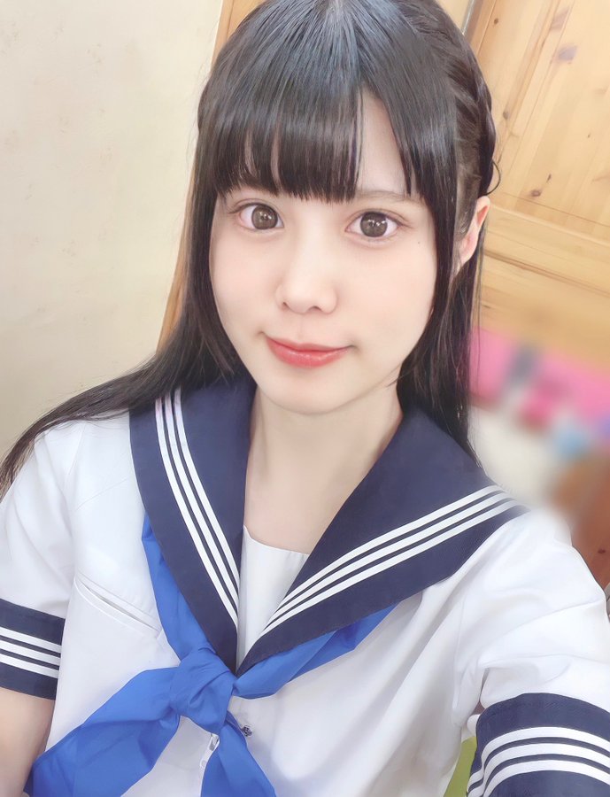 纖細骨感！  20吋水蛇腰C罩杯美少女「越智愛良」出道！自嘲沒胸但敏感度極高！