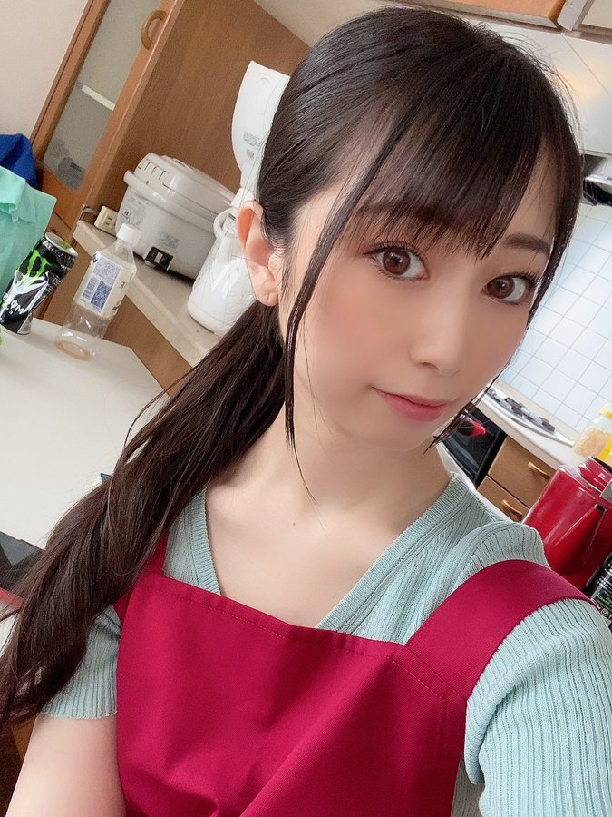 白皙甜美！  E罩杯美少女大學生「宇佐美玲奈」移籍事務所改名繼續在界半工半讀！