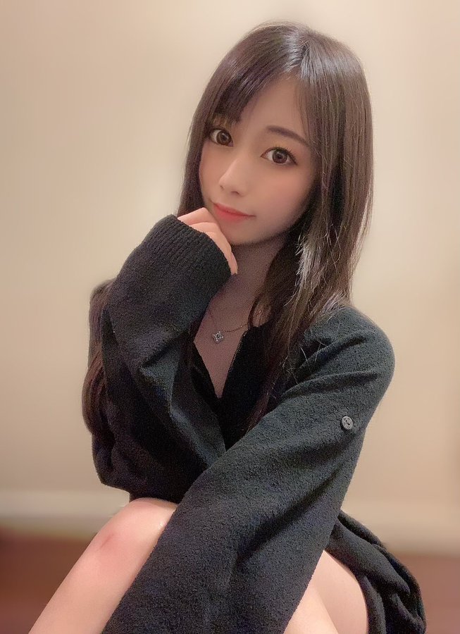 白皙甜美！  E罩杯美少女大學生「宇佐美玲奈」移籍事務所改名繼續在界半工半讀！