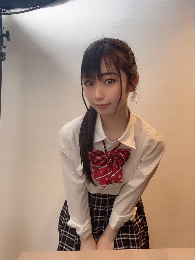 白皙甜美！  E罩杯美少女大學生「宇佐美玲奈」移籍事務所改名繼續在界半工半讀！