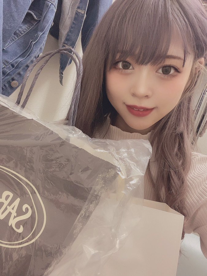 168公分長腿！  E罩杯美少女「乃木野野花」是半年前那位藥學系女大學生！