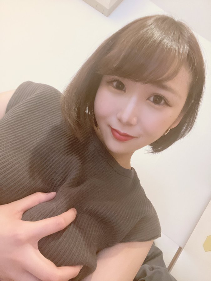 巨乳豐臀二刀流！  H罩杯氣質美女「麻美潤」出道！推特尺度超大幾近全裸！