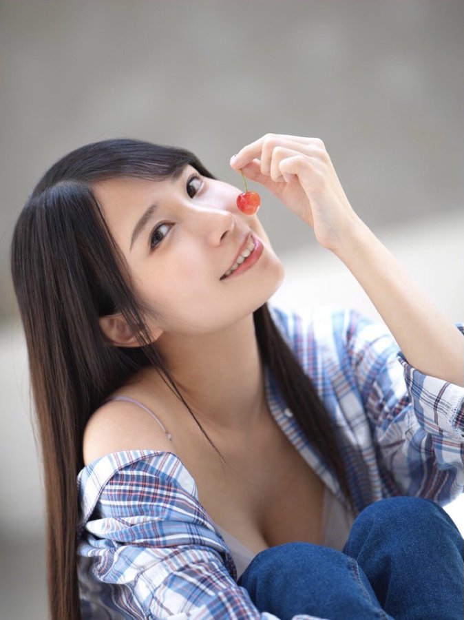 讓我在婚前爽完這輩子的一份吧！  E罩杯氣質美女「椿小春」出道全因未婚夫性冷感！