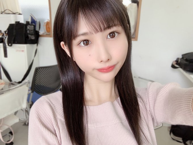 白皙可愛！  B罩杯微乳美少女「橘雛乃」出道自曝全因前男友早洩無法滿足！