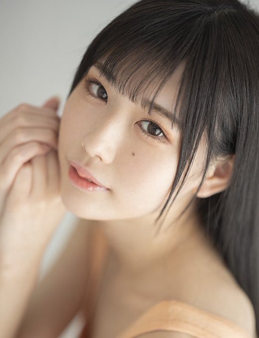 白皙可愛！  B罩杯微乳美少女「橘雛乃」出道自曝全因前男友早洩無法滿足！