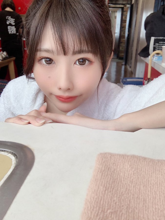 白皙可愛！  B罩杯微乳美少女「橘雛乃」出道自曝全因前男友早洩無法滿足！