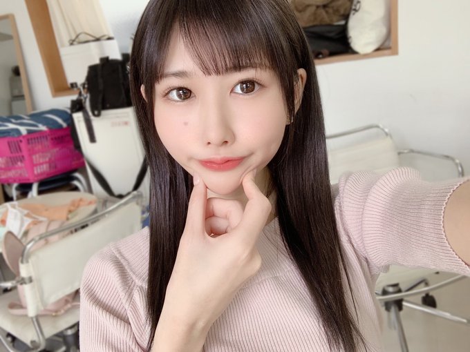 白皙可愛！  B罩杯微乳美少女「橘雛乃」出道自曝全因前男友早洩無法滿足！