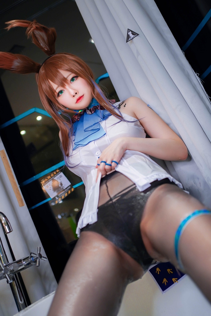  Arty Huang – Amiya (Arknights) 