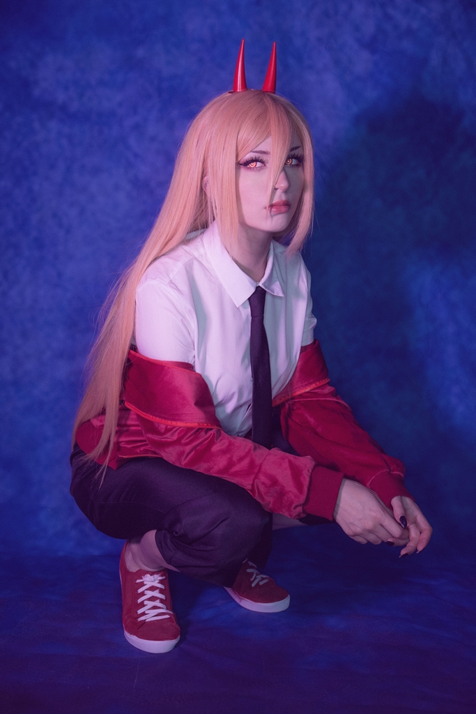  ShiroKitsune – Power (Chainsaw Man) 