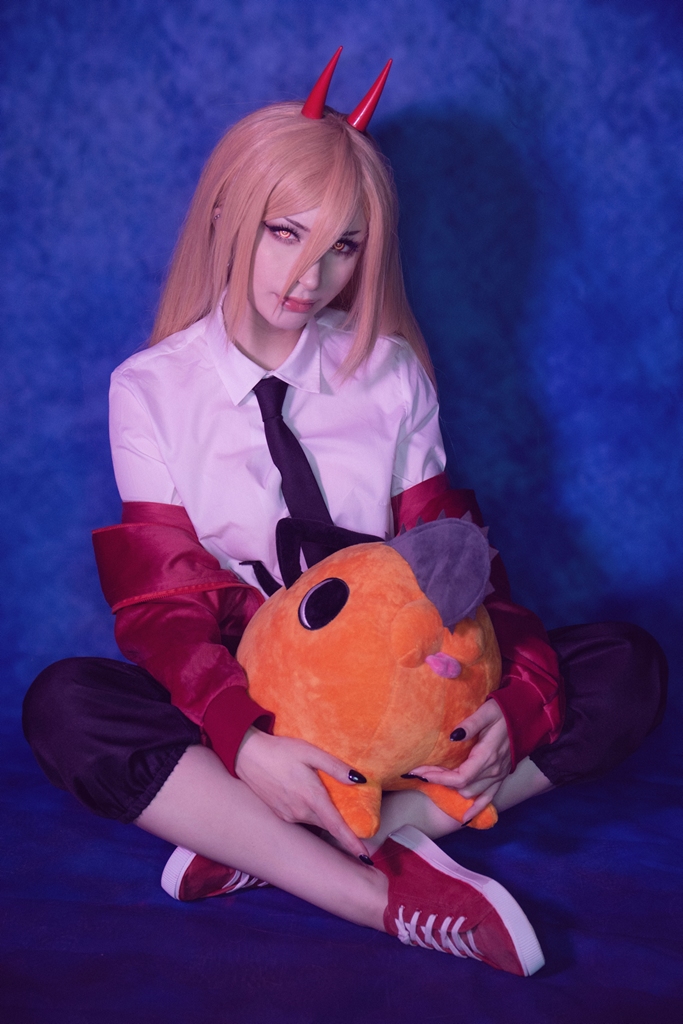  ShiroKitsune – Power (Chainsaw Man) 