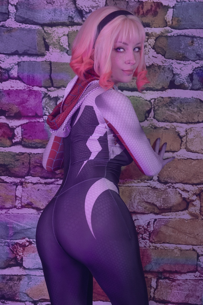  ShiroKitsune – Spider Gwen 