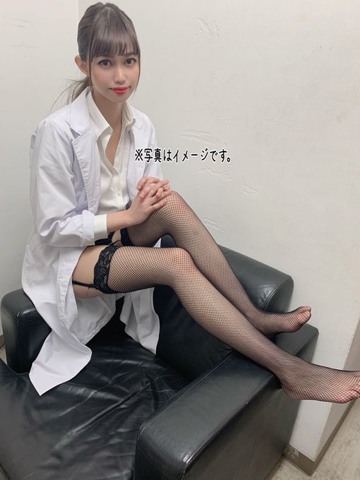 巨人級！  180公D罩杯混血美女「月城綺羅」推特大秀長腿美胸！