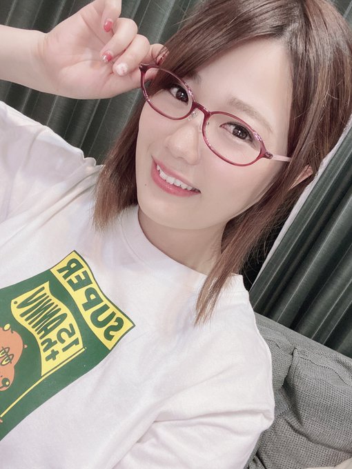 上萬追蹤！界令和第一位J罩杯神乳「佐知子」開玩抖音！