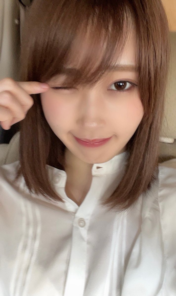 天然小惡魔！  C罩杯纖瘦美少女天然花音改名為「天然美月」新片不間斷！