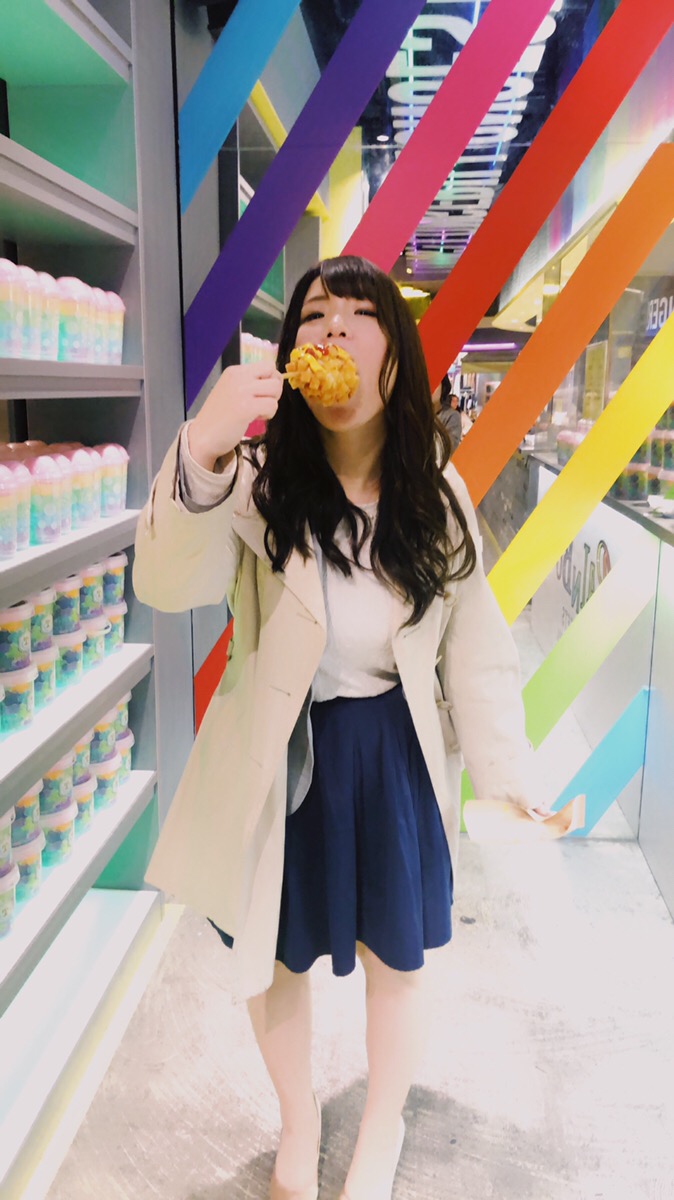 吃貨再添一位！白皙G罩杯雪乳美女「大原理央」推特滿載福利與美食！