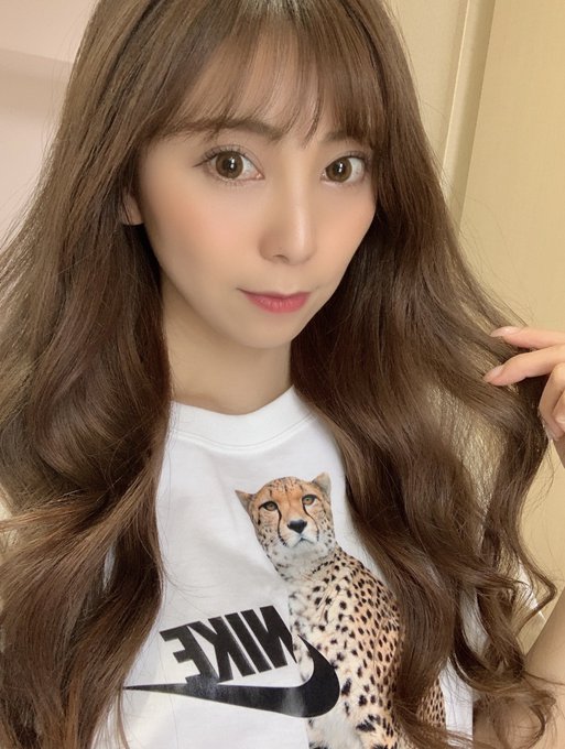 再度移籍！  D罩杯美艷大姊姊「星川凜凜花」宣布加入T-POWERS改名為「百瀬凜花」！