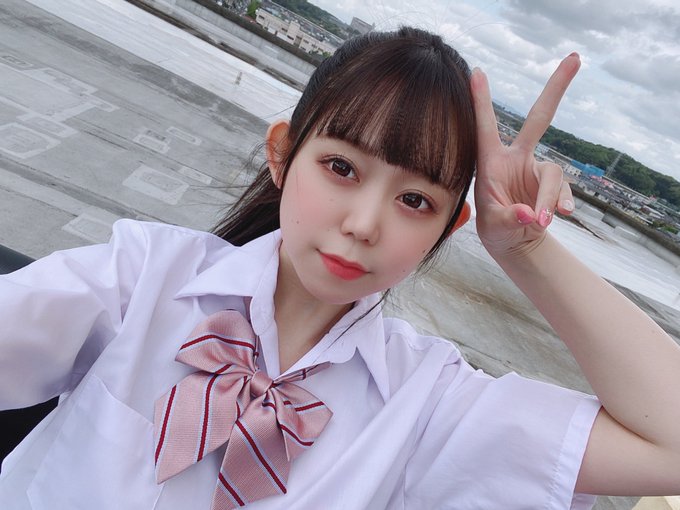 清純大眼！  E罩杯小馬美少女「成瀬葵」出道！