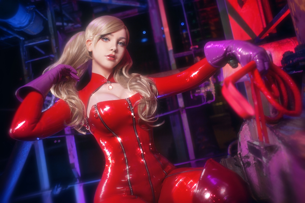  Saya The Fox – Ann Takamaki 