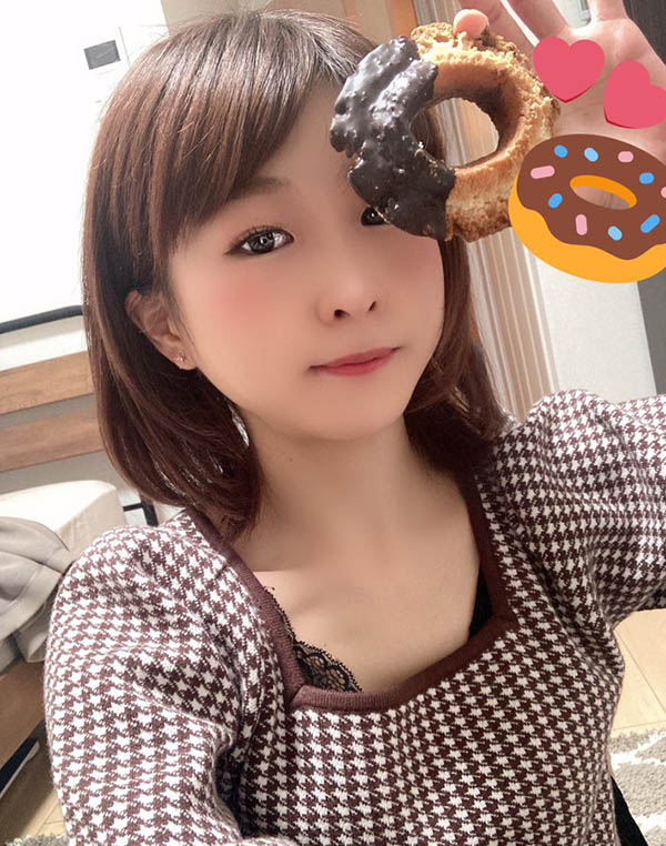 後悔太早結婚！  30歲白皙骨感美女妻子「彩水香里奈」出道想體驗逝去的5年青春！