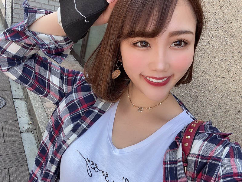 長腿巨乳！  168公分G罩杯高挑美少女「神樂凜」出道、努力經營SNS行銷自己！