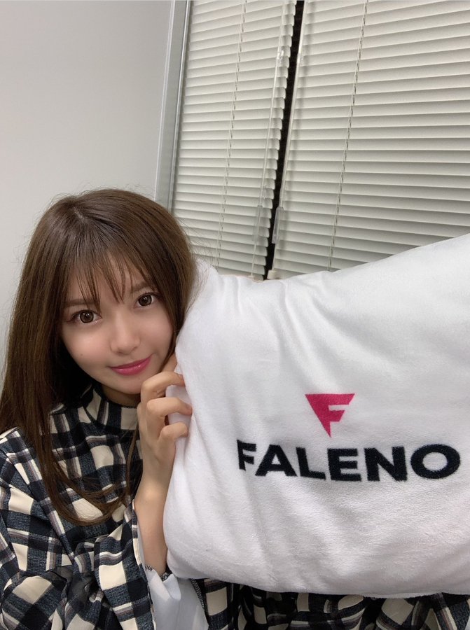 青春洋溢！  E罩杯大四女學生「夏木凜」出道自曝為性愛放棄教職！