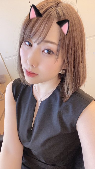 移動式費洛蒙！  F罩杯火辣美女「黒井愛菜」出道自稱天生肉慾！