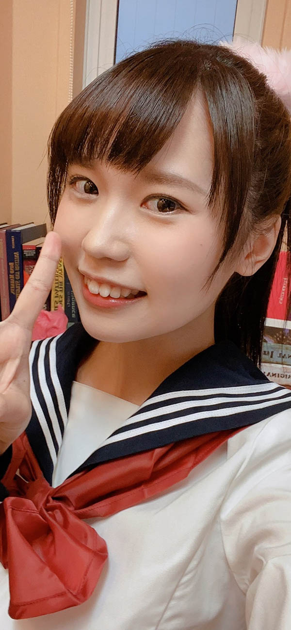 曾經進行過偶像活動！嬌小美少女「高山鈴」出道、嬌喊最愛色色的事！