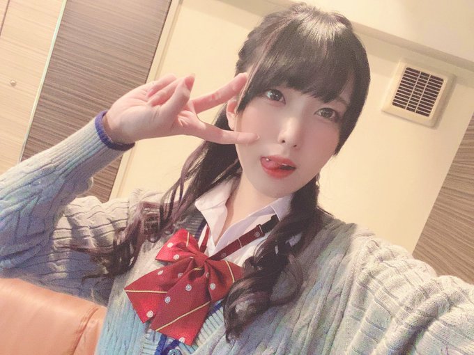 為籌搬家費用下海？  ！  23歲長腿貧乳美少女「日泉舞香」！