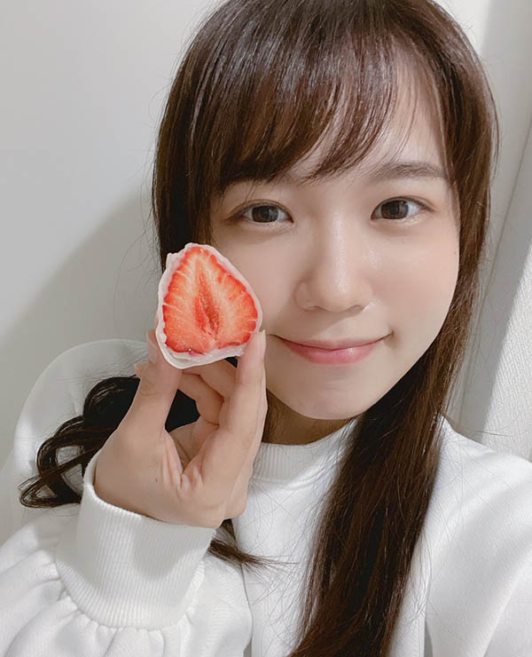 曾經進行過偶像活動！嬌小美少女「高山鈴」出道、嬌喊最愛色色的事！