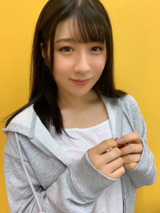 尺度過大被BAN台！  20萬訂閱美胸美少女「辻櫻」出道自曝喜歡讓人欣賞身材！