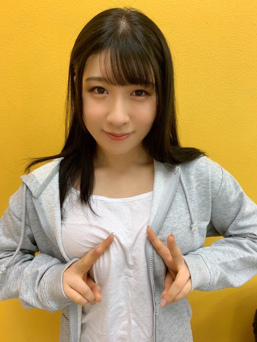 尺度過大被BAN台！  20萬訂閱美胸美少女「辻櫻」出道自曝喜歡讓人欣賞身材！