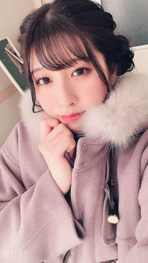 尺度過大被BAN台！  20萬訂閱美胸美少女「辻櫻」出道自曝喜歡讓人欣賞身材！