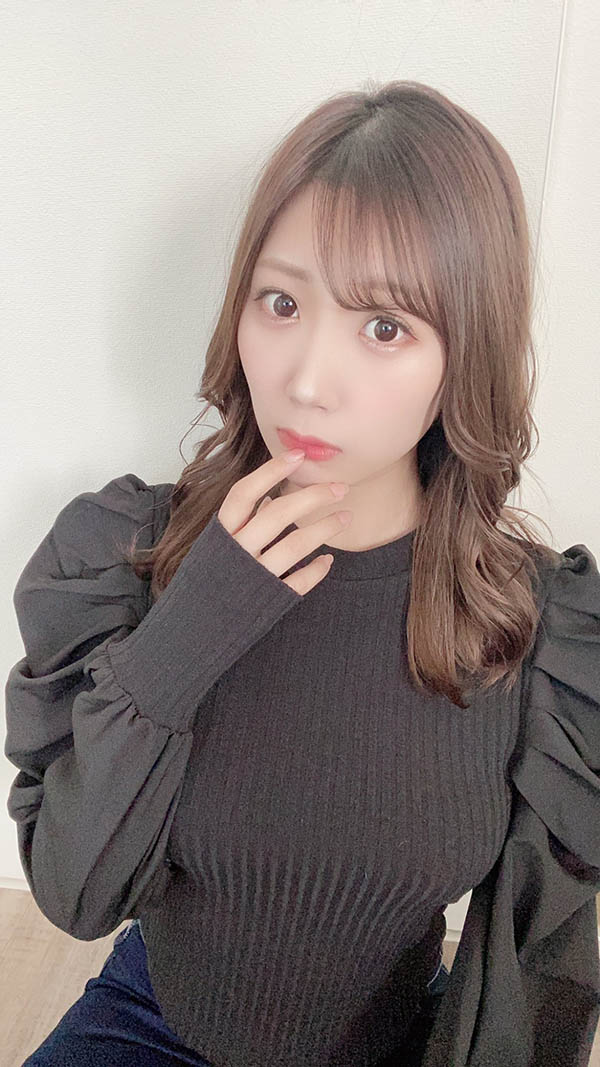 黃金美腳！  F罩杯前賽車皇后「北乃優奈」不甘於人妻、出道！